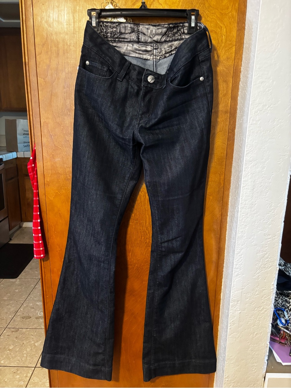 Dark Wash Flared Women’s Jeans - Black